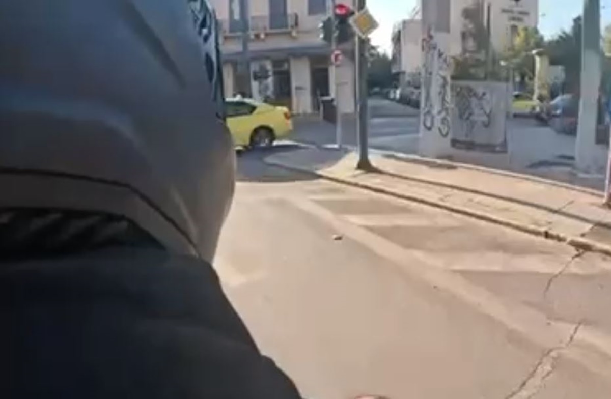 Ταυτοποιήθηκε ο 24χρονος influencer οδηγός μηχανής που οδηγούσε επικίνδυνα στην Αθήνα – Κατηγορείται και ο συνεπιβάτης του