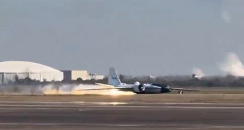 Η ΕΕ καλεί τον Νίγηρα να <strong>απελευθερώσει</strong> τον ανατραπέντα πρόεδρο Μπαζούμ