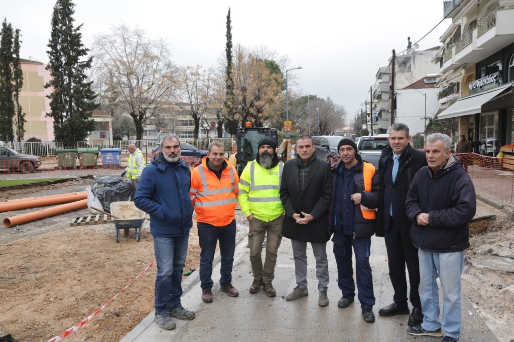 Δήμος Λαρισαίων: Παρεμβάσεις για την προστασία των πεζών στη συνοικία της Νεάπολης