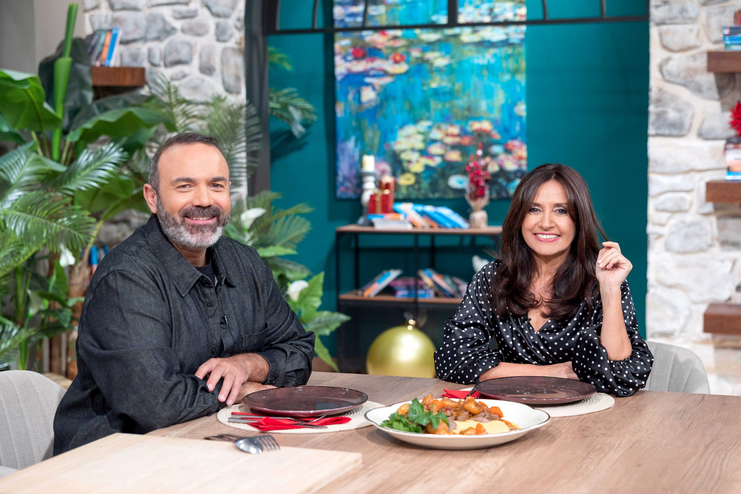 o-andreas-lagos-me-ti-vaso-goulielmaki ΕΡΤ1: «ΠΟΠ Μαγειρική» με τον Ανδρέα Λαγό – Καλεσμένοι οι Βάσω Γουλιελμάκη, Χρήστος Νέζος, Αλεξάνδρα Δουβαρά, Μαλού Κυριακοπούλου, Βασίλης Χαλακατεβάκης