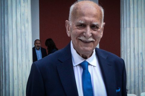 Επικοινωνιακό «μπλακάουτ» σε όλα τα αεροδρόμια της χώρας – Καθηλωμένες όλες οι πτήσεις