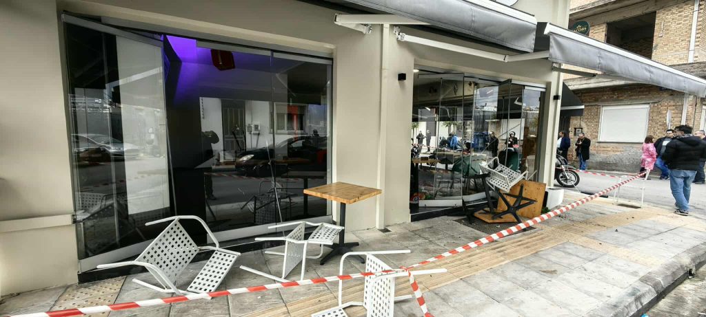 Πάτρα: Επίθεση ατόμων σε κατάστημα ο ιδιοκτήτης του οποίου φέρεται να σχετίζεται με την φονική συμπλοκή