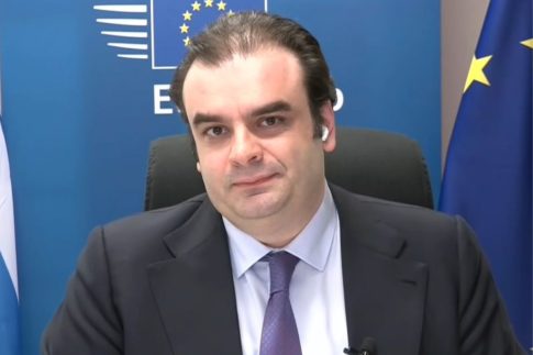 Υπουργείο Παιδείας σε ΑΠΘ: Έχετε διορία 48 ωρών να δώσετε εξηγήσεις για τα σοβαρά επεισόδια