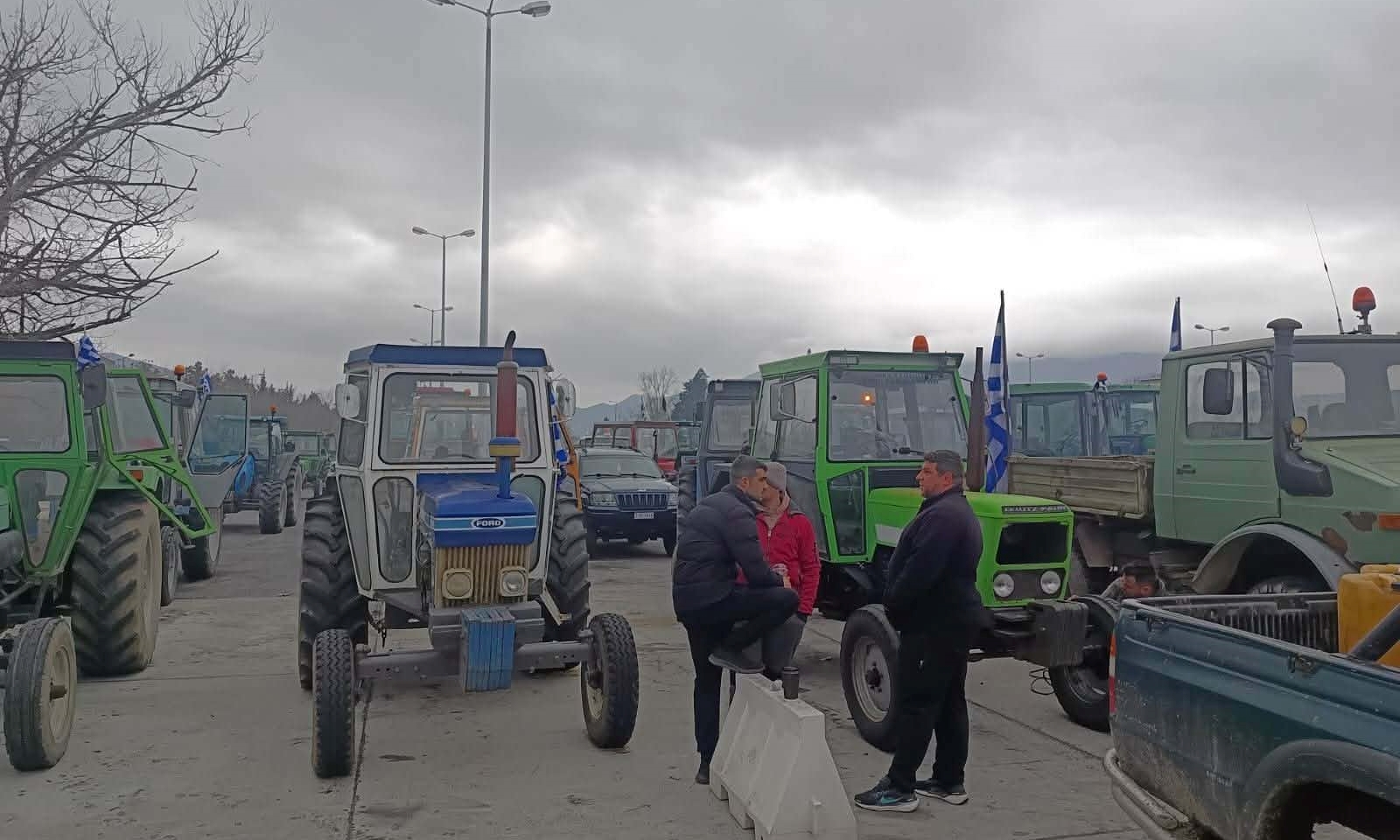 Αποχώρησαν αγρότες και κτηνοτρόφοι από το μπλόκο του Προμαχώνα 