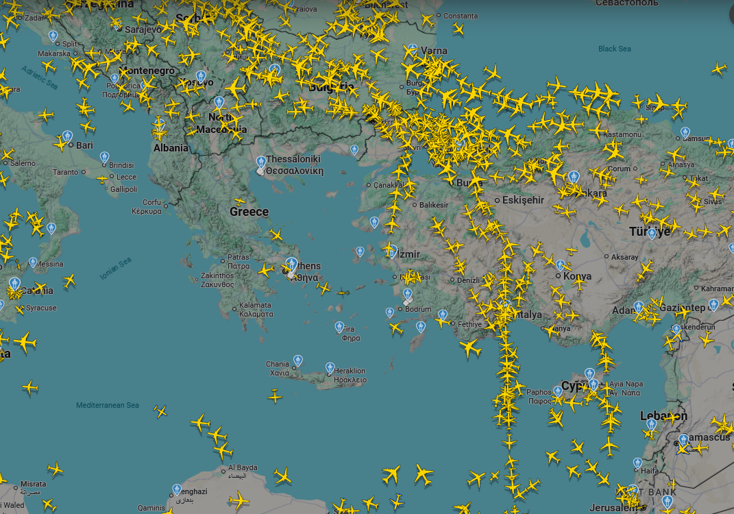 Καθηλωμένες όλες πτήσεις από πρόβλημα συχνοτήτων στο FIR Αθηνών – Η ανακοίνωση της ΥΠΑ, ποια η κατάσταση τώρα