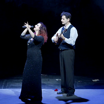 Προσγειώθηκε στη Θεσσαλονίκη το αεροσκάφος του ΕΚΑΒ με τους δύο τραυματίες οπαδούς του ΠΑΟΚ – Διακομίστηκαν στο «Παπαγεωργίου»