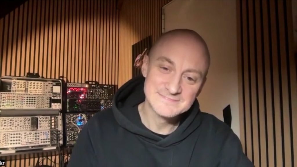 Αποκλειστικό: Ο Ray Kanding εμπνέεται από τον Vangelis στο SĪRAT