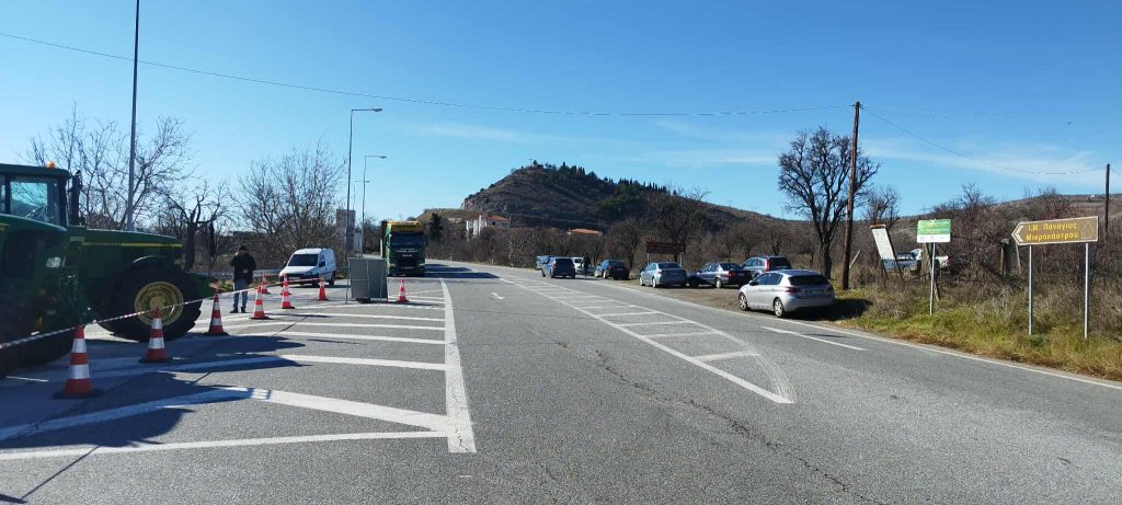 Δ. Μακεδονία: Κλείσιμο Εγνατίας από αγρότες του μπλόκου της Σιάτιστας