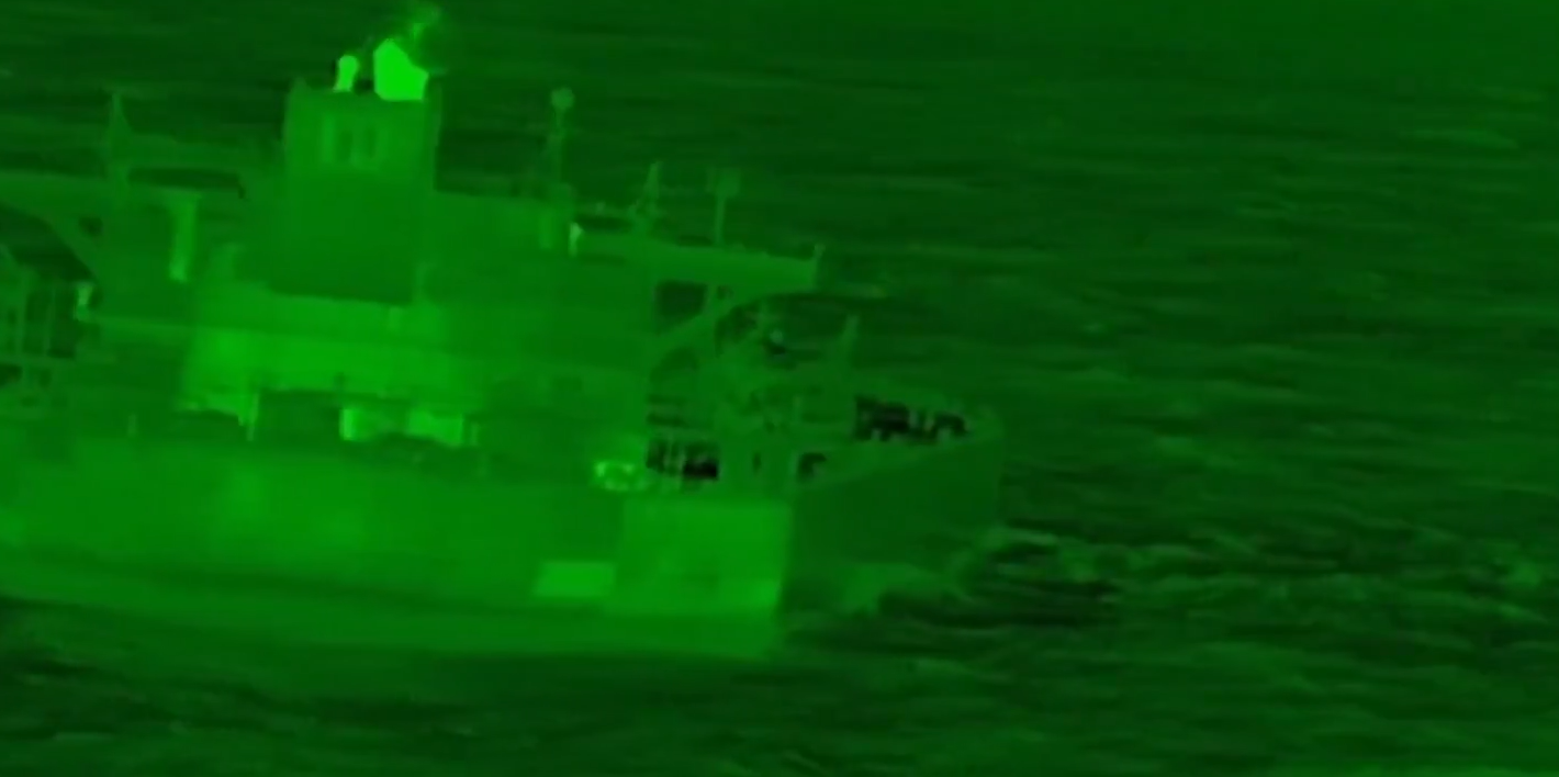 Βίντεο από το ρεσάλτο στο τάνκερ του ρωσικού σκιώδους στόλου στη Μεσόγειο, έδωσαν οι Γάλλοι