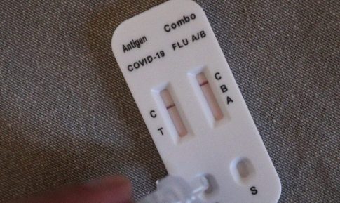 «Αιχμάλωτος πολέμου», «ηγέτης της Βενεζουέλας» και «αθώος» δήλωσε στο δικαστήριο ο Ν. Μαδούρο – Στις 17 Μαρτίου η ακρόασή του