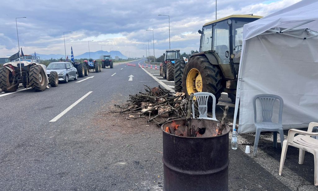 Αγρότες Μεσσηνίας: Ανοίγει ο κόμβος της Θουρίας – Προετοιμασία για τη συνάντηση στο Μέγαρο Μαξίμου