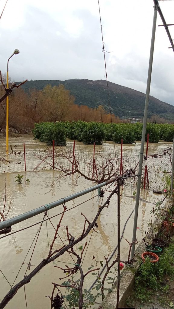 Κρίσιμη η κατάσταση στον ποταμό Καλαμά – έκτακτα μέτρα και οδηγίες προς τους κατοίκους
