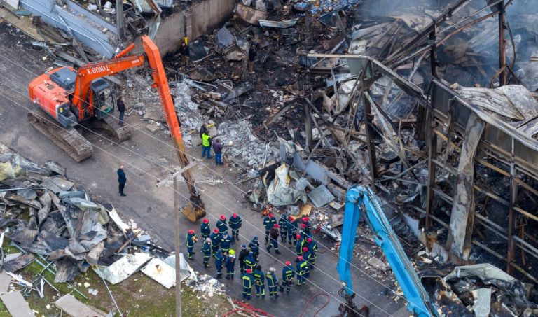 Συνελήφθησαν ο ιδιοκτήτης της «Βιολάντα» και δύο ακόμα στελέχη για την τραγωδία στα Τρίκαλα