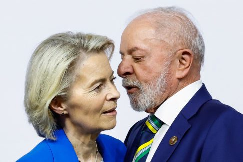 Μεγάλες αντικυβερνητικές συγκεντρώσεις στην Τεχεράνη