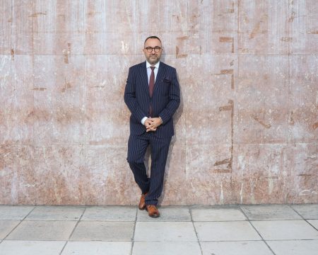 Όταν δεν αφήνετε το παιδί να μεγαλώσει: γιατί και η υπερπροστασία είναι κακοποίηση