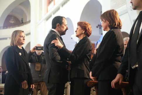 Θεσσαλονίκη: Παρουσιάζει την «Ιθάκη» ο Αλέξης Τσίπρας- Ένταση έξω από το Ολύμπιον με έξι συλλήψεις