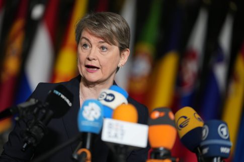 Tο καθεστώς του Ιράν απειλεί με θάνατο τους διαδηλωτές – Έως και 20.000 οι νεκροί της αιματηρής καταστολής