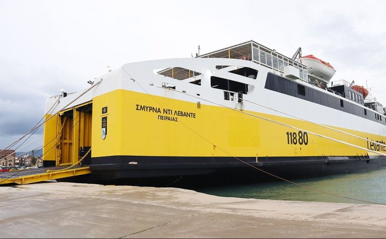 Προβλήματα στα δρομολόγια των πλοίων σε Ζάκυνθο-Κεφαλονιά λόγω ισχυρών ανέμων