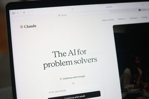 Η χορωδία «Οι Αξέχαστοι» για τους ασθενείς με άνοια – Οι άνθρωποι αποκτούν την επικοινωνία που είχαν χάσει