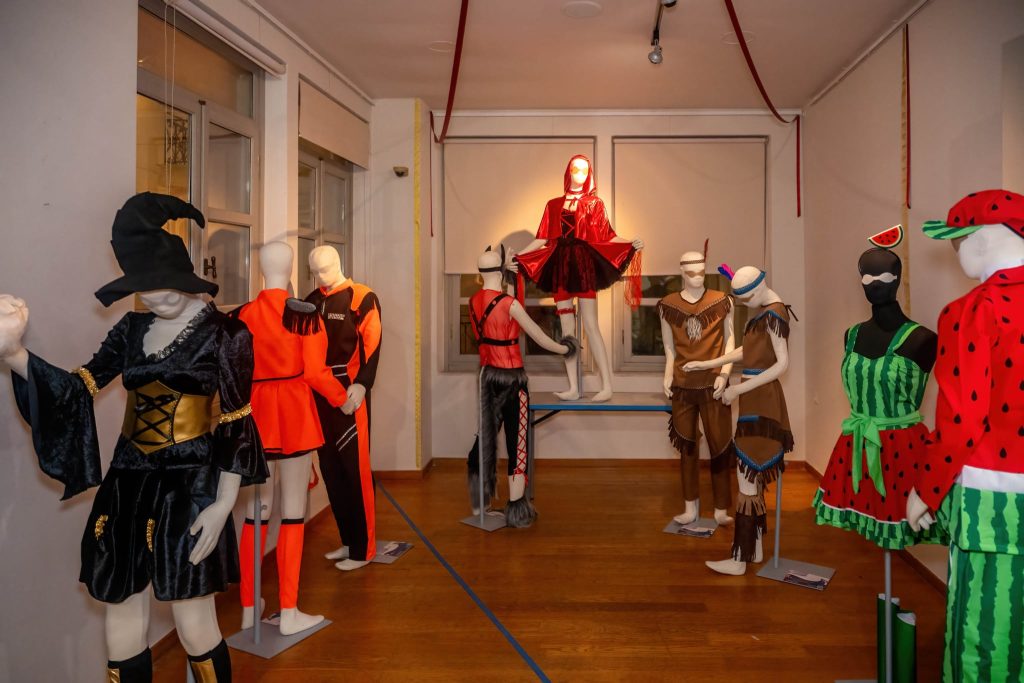 Ρέθυμνο: Έκθεση στολών Ρεθεμνιώτικου Καρναβαλιού 2026 στο Σπίτι του Πολιτισμού