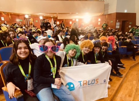 Τροχαίο ατύχημα στις στροφές της Γορίτσας – Δύο νεαρές γυναίκες απεγκλωβίστηκαν από Ι.Χ.