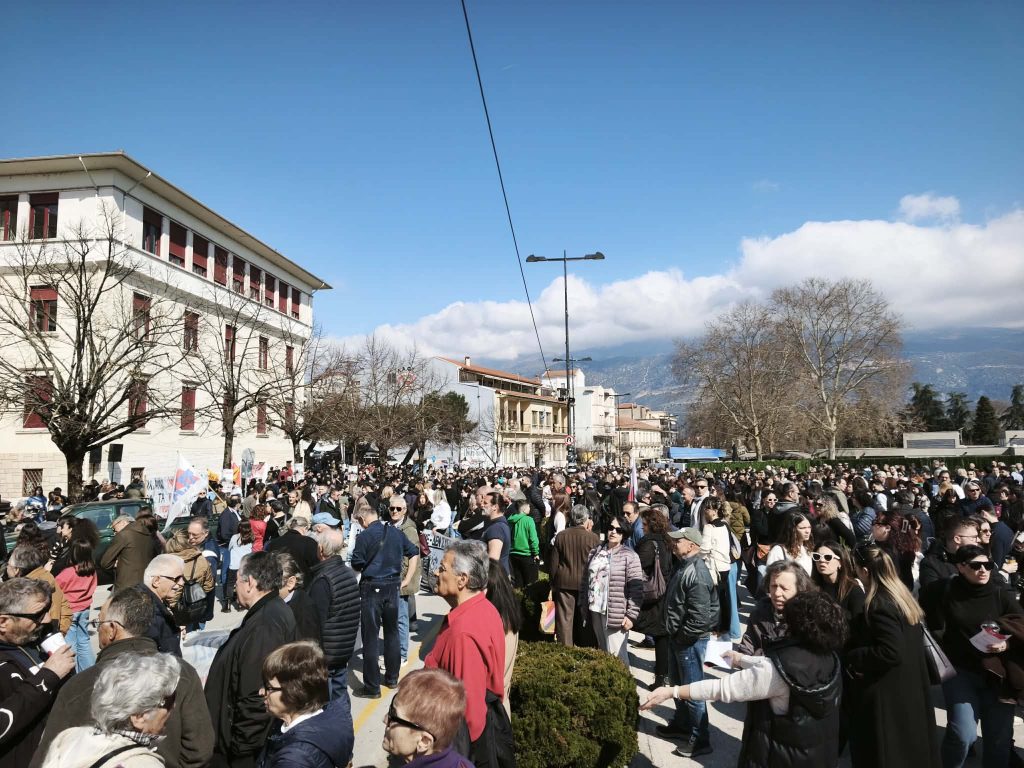 Τραγωδία Τεμπών: Όλες οι οικογένειες – Μία «φωνή» στο κέντρο των Ιωαννίνων