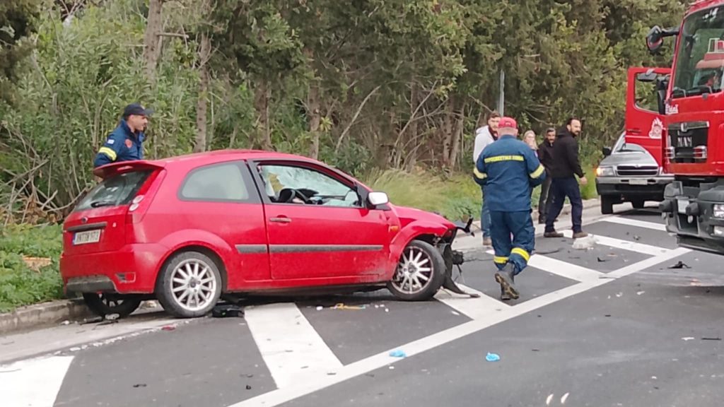 Χανιά: Μια γυναίκα νεκρή και τρείς τραυματίες σε τροχαίο στον ΒΟΑΚ