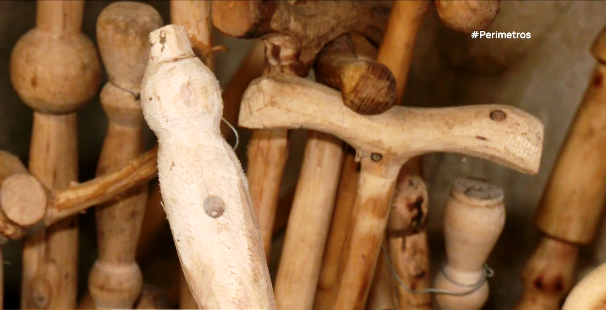 Συλλογή από χίλιες μαγκούρες με σκαλισμένες ιστορίες