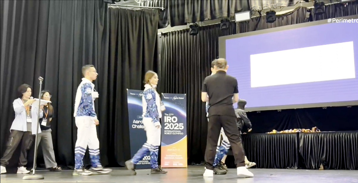 Πολλά μετάλλια για την ελληνική ομάδα στην διεθνή ολυμπιάδα ρομποτικής