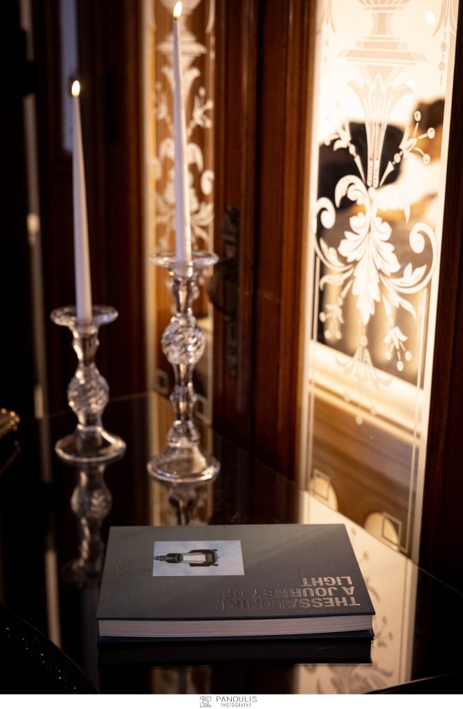 Το φωτογραφικό λεύκωμα “Thessaloniki: A Journey of Light” μάγεψε το αθηναϊκό κοινό