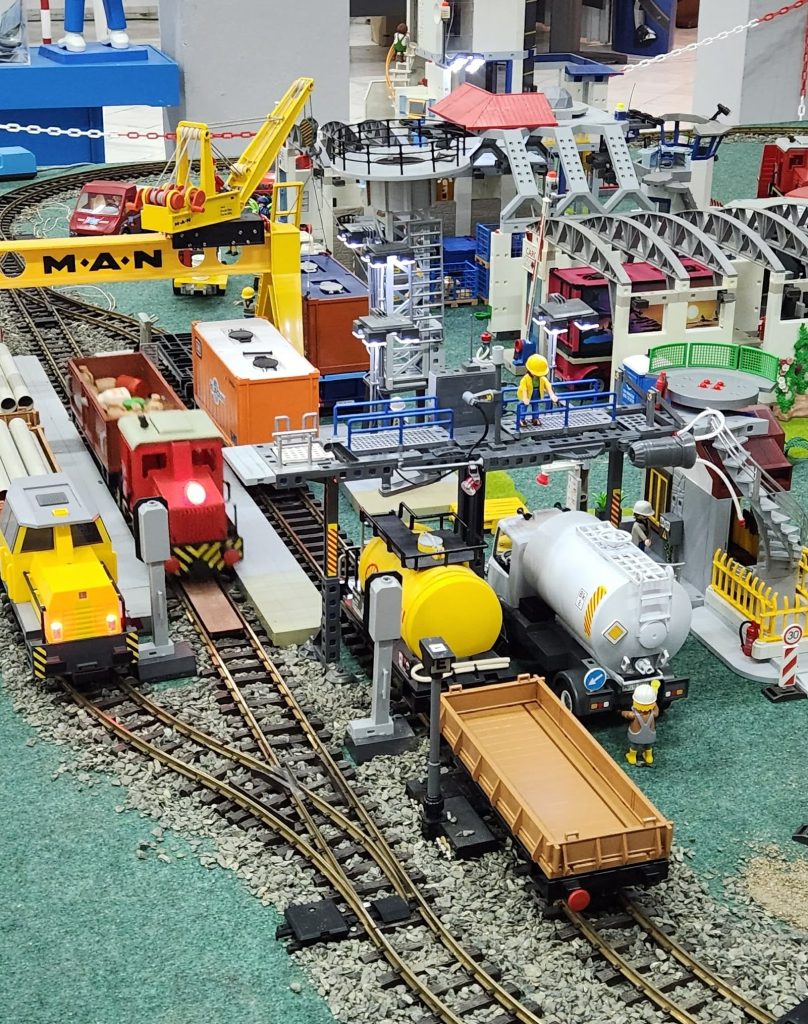 Playmobil όπως δεν τα έχουμε ξαναδεί: Η Greek Play Mob στήνει τον δικό της κόσμο στη Νίκαια