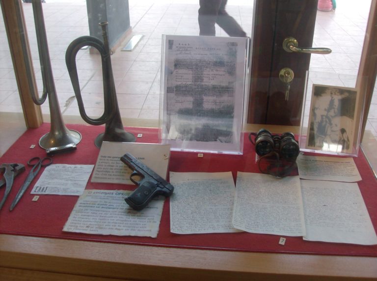 Στον τόπο της εκτέλεσης των 200 στην Καισαριανή (φωτορεπορτάζ)