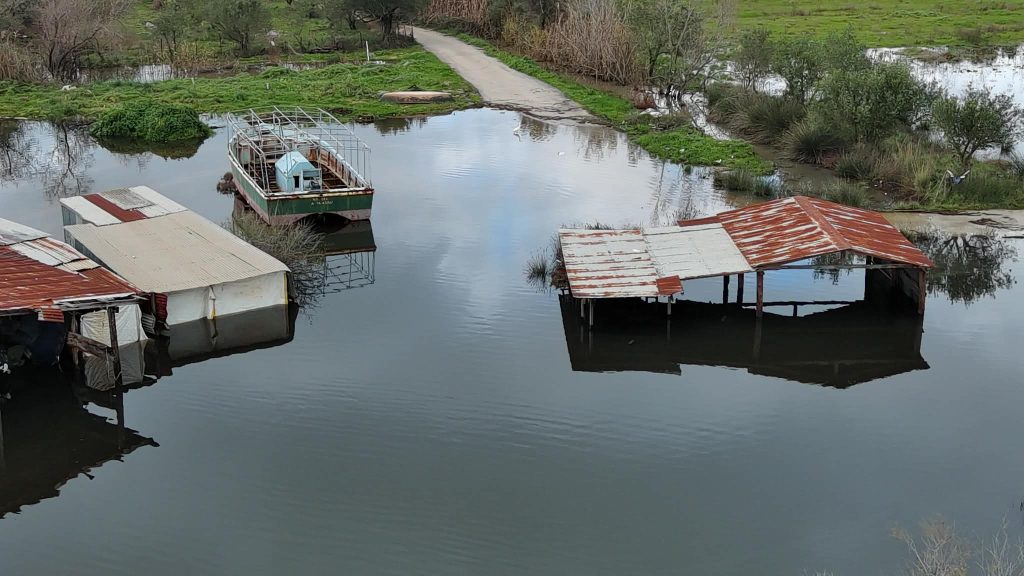Καρέ-καρέ η εξέλιξη των πλημμυρικών φαινομένων με την κάμερα του ΕΡΤnews στα παραποτάμια χωριά της Πρέβεζας