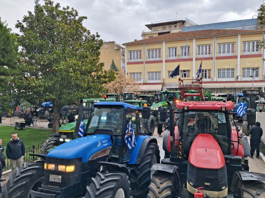 Μηχανοκίνητες πορείες με τρακτέρ πριν το συλλαλητήριο της Παρασκευής στην Αθήνα