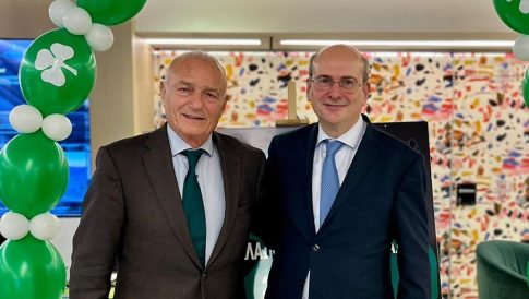 Συνταγματική Αναθεώρηση: Τα στάδια, τα κρίσιμα άρθρα και τα πολιτικά «αγκάθια» της διαδικασίας – Συνταγματολόγοι αναλύουν στο ΕΡΤnews