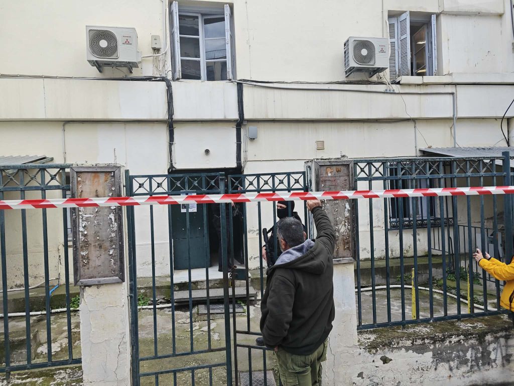 Εγκληματική οργάνωση με ιεραρχική δομή είχαν συγκροτήσει οι 13 συλληφθέντες στη Μαγνησία – Ταυτοποιήθηκαν άλλοι δύο