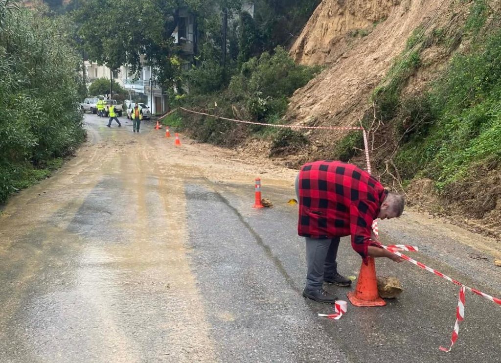 Μεσσηνία: Υπερχείλισε η Νέδα στην Ελαία – Κατολισθήσεις και ποτάμια στα όριά τους σε όλο τον Νομό