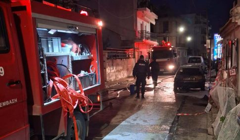 Σέρρες: Ένα κεράκι στη μνήμη των 57 θυμάτων του τραγικού δυστυχήματος των Τεμπών