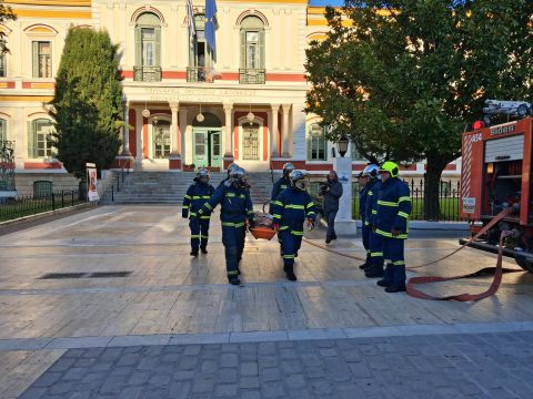 <strong>Αντιπεριφερειάρχης Σερρών: Έκκληση για την ανάρτηση της γαλανόλευκης</strong>