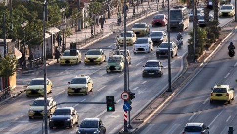 Πολιτικοί διαξιφισμοί στη Βουλή για την τραγωδία στη Χίο και τη συνταγματική αναθεώρηση