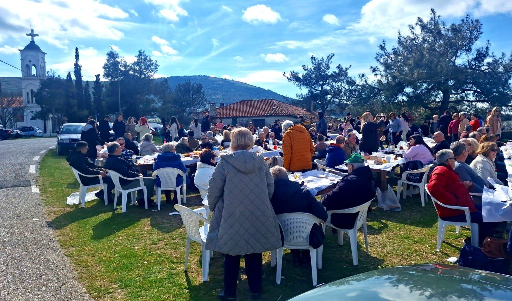 Με χορούς, μουντζουρώματα και πατροπαράδοτη φασολάδα τα Κούλουμα στη Ροδόπη