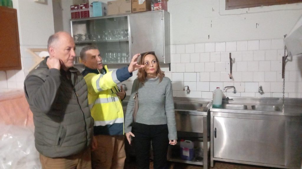 Αυτοψίες στη Ζάκυνθο μετά τις κατολισθήσεις- Φερτά υλικά και τόνοι χωμάτων μέσα σε σπίτια