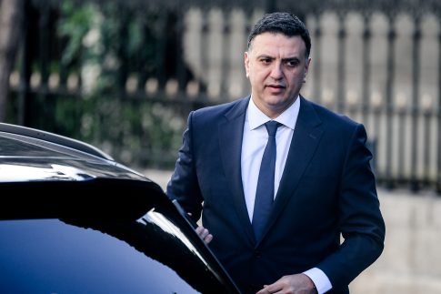 Βόλος: Συνελήφθησαν τρεις ανήλικοι για κλοπές σε καταστήματα