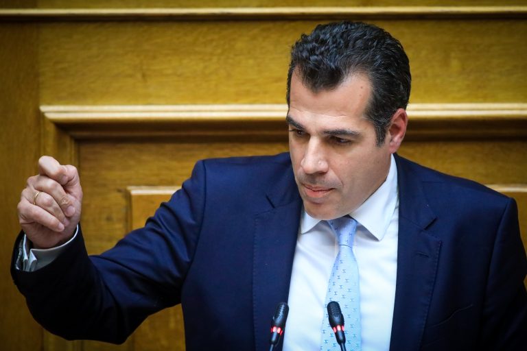 Στα Χανιά ο υπουργός Μετανάστευσης και Ασύλου Θάνος Πλευρης