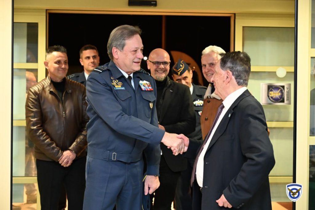 Προσομοιωτές αεροσκαφών F-16 και F-35 και συστήματα εικονικής πραγματικότητας VR από την Πολεμική Αεροπορία στο νέο λιμάνι Πατρών