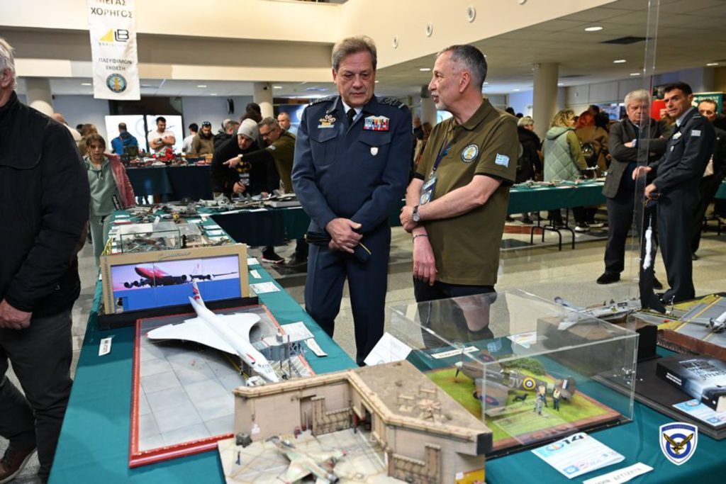 Προσομοιωτές αεροσκαφών F-16 και F-35 και συστήματα εικονικής πραγματικότητας VR από την Πολεμική Αεροπορία στο νέο λιμάνι Πατρών