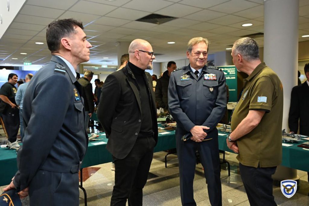 Προσομοιωτές αεροσκαφών F-16 και F-35 και συστήματα εικονικής πραγματικότητας VR από την Πολεμική Αεροπορία στο νέο λιμάνι Πατρών