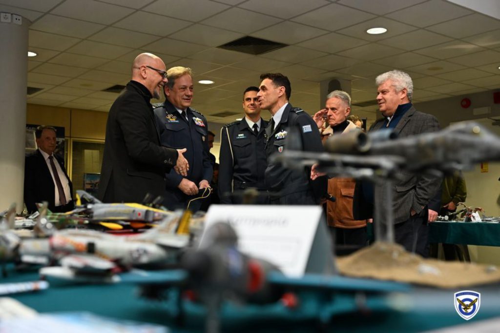 Προσομοιωτές αεροσκαφών F-16 και F-35 και συστήματα εικονικής πραγματικότητας VR από την Πολεμική Αεροπορία στο νέο λιμάνι Πατρών