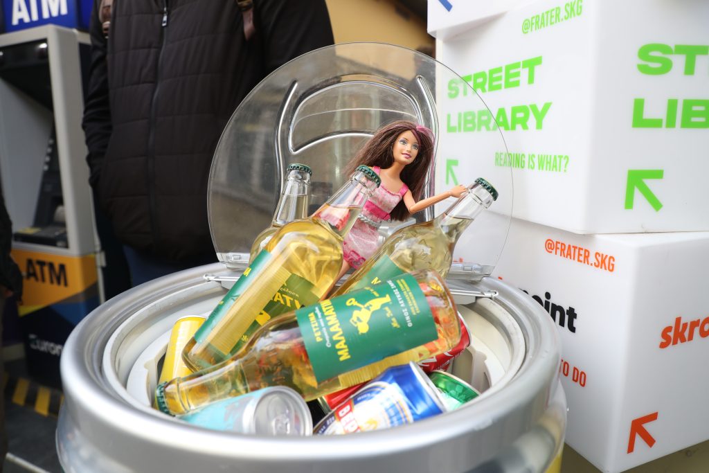 Θεσσαλονίκη: Κοσμοσυρροή στο κέντρο της πόλης για την Τσικνοπέμπτη