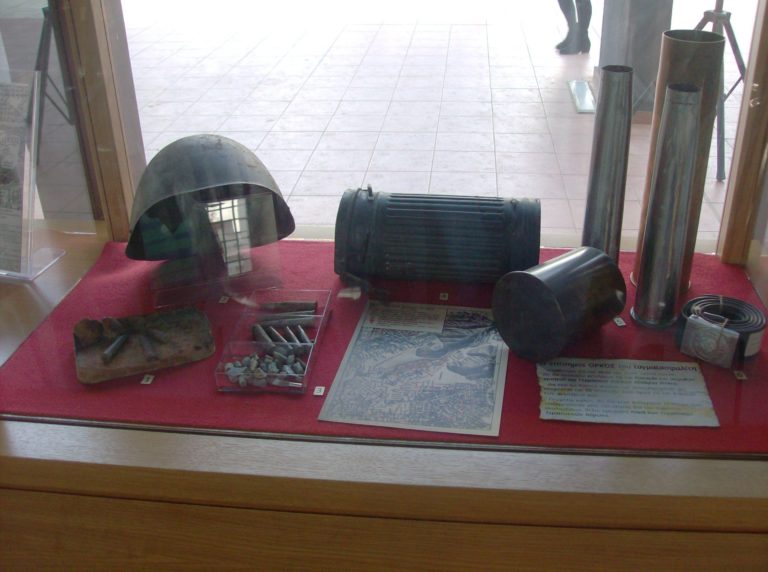 Στον τόπο της εκτέλεσης των 200 στην Καισαριανή (φωτορεπορτάζ)